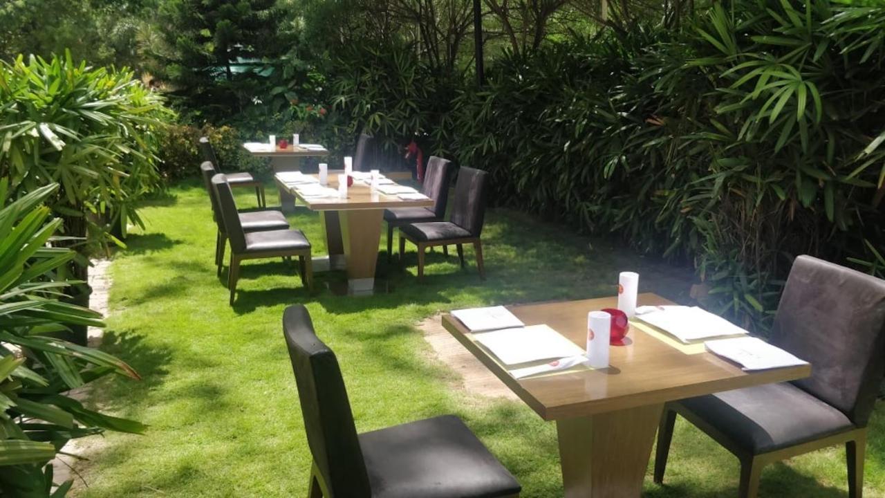 Welcomhotel By Itc Hotels, Richmond Road, Bengaluru Exteriér fotografie The garden at the restaurant